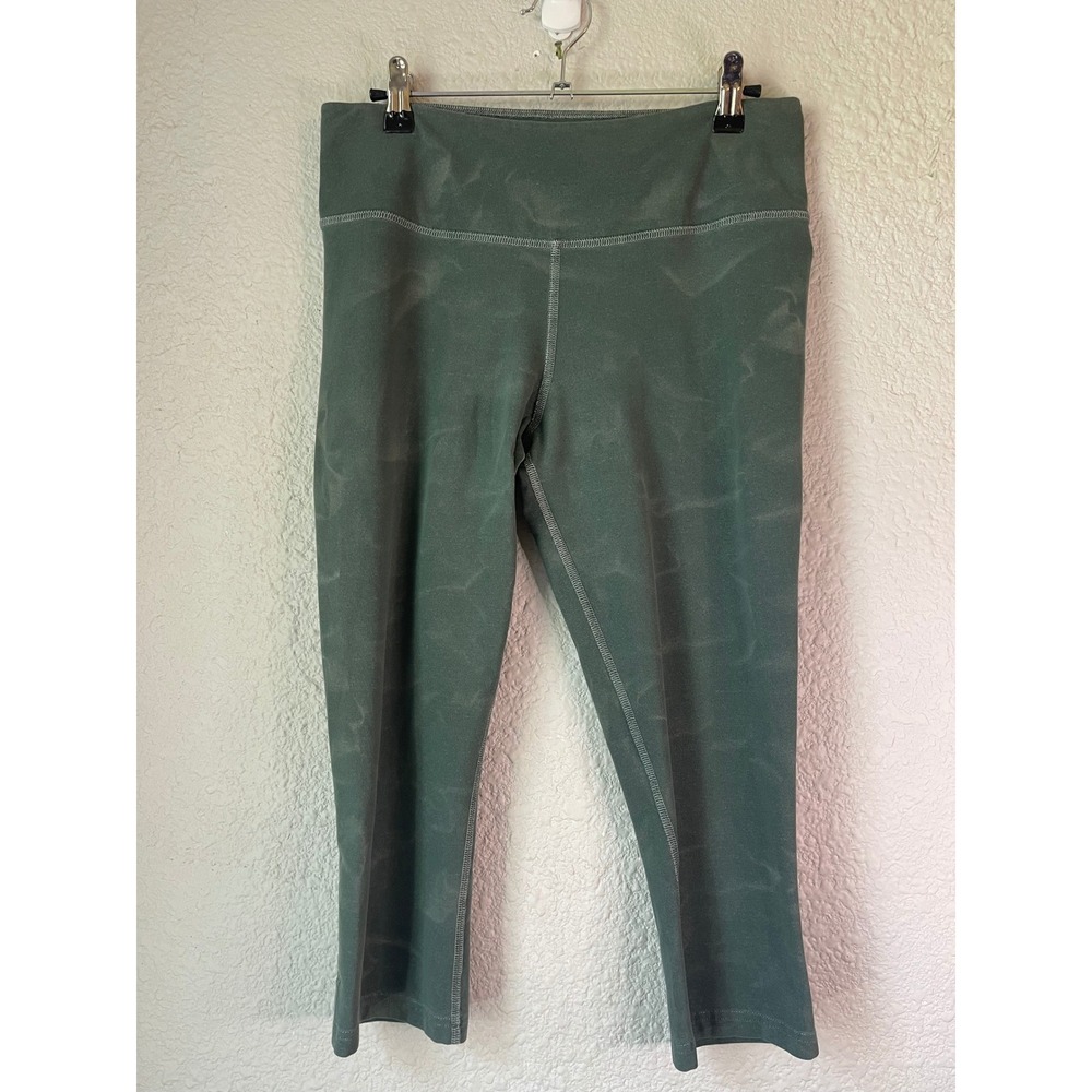 Nike Dri-FIT Crop Leggings Medium Olive Green Camo Athletic Activewear Pants